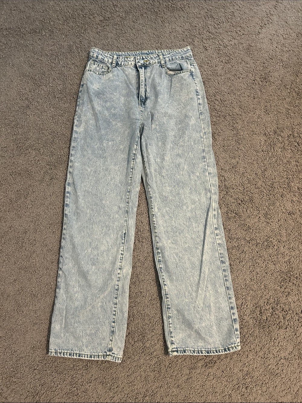Women's Light Acid Wash Straight-Leg Jeans